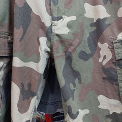 Footlocker army shortsの画像