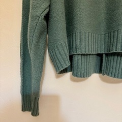 セーターカーディガンの画像