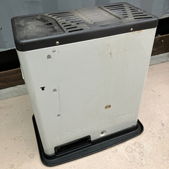 石油ストーブ　トヨトミ　倉庫で使用　の画像