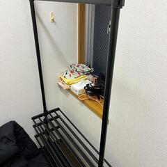 突っ張り式ハンガーラックの画像