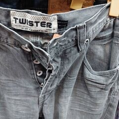 Twister denim shortsの画像