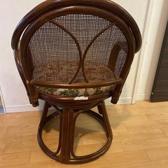昭和レトロ 回転式ラタンチェア 花柄 アームチェアの画像