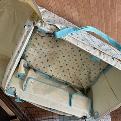 【未使用】持ち運び犬用キャリー？移動式ベッドとしても使えますの画像
