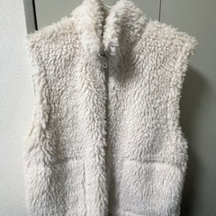 もこもこボアベスト 試着のみの画像