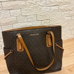michael kors カバンの画像