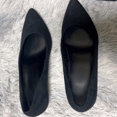 ブラック スエード パンプス 24.0cm 一度着用 の画像