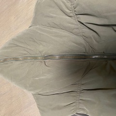 大きいサイズ　ベスト　カーキ　しまむら　アベイルの画像