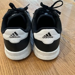 アディダス　スニーカー　24.0cmの画像