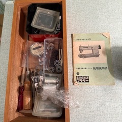 【GO-1295】ブラザー 職業用ミシン DB2-B755-3 台付きの画像