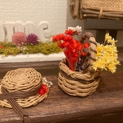 インテリア　オブジェ　ドライフラワー　プリザーブドフラワー　ミニイーゼル　ミニ帽子　ミニカゴの画像