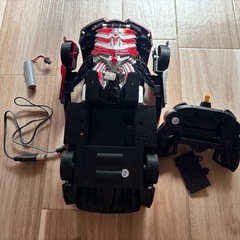 赤色　
ラジコンの画像