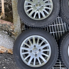 スタッドレスタイヤ　アルミホイール13インチの画像