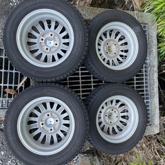 スタッドレスタイヤ　アルミホイール13インチの画像