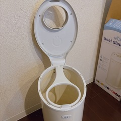 ubbi インテリアおむつペール アイボリーの画像