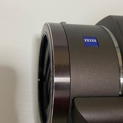 【本日の引き取りで表示価格から5000円引きの73000円】SONY FDR-AX45＋三脚＋ケース＋充電コード＋レンズプロテクト付きの画像