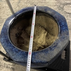 火鉢　メダカ鉢　レトロ
の画像