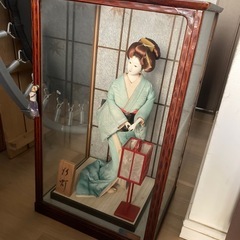 レトロな日本人形の画像