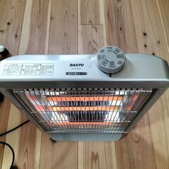 SONYO  遠赤外線ストーブ　1050W  動作確認済の画像