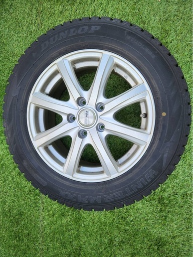 ヴェゼル用スタッドレスタイヤ 215/60R16 ダンロップ ホイール付き 4本セット