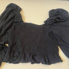 ZARA S フリルトップスの画像