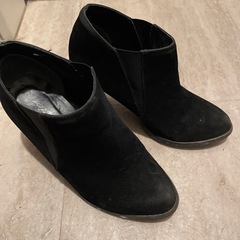 黒ブーツの画像