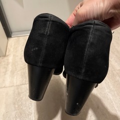 黒ブーツの画像