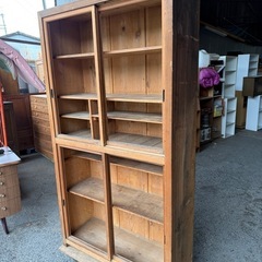 昭和レトロな食器棚ガラス戸のガラス抜きの画像