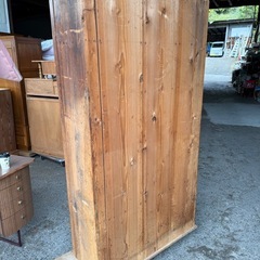 昭和レトロな食器棚ガラス戸のガラス抜きの画像