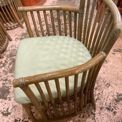 椅子とテーブル差し上げます の画像