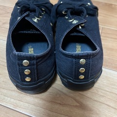 コンバース　スニーカー　ブラック　ゴールドの画像