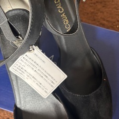 黒のパンプス2足の画像