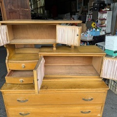 昭和レトロな引き出しタンスの画像
