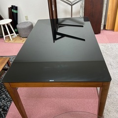 モデルルーム展示品ガラステーブルWITHの画像