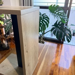 ベッドサイドに最適なさいどてーぶサイドテーブルの画像