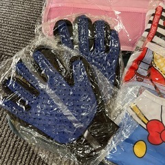 新品１０点小型犬洋服６枚防水シートなどなど…の画像