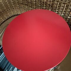 折りたたみ　丸テ－ブル　お洒落な赤　軽量　直軽48㎝の画像