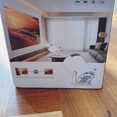 【ほぼ新品】XBJポータブルプロジェクター家庭用の画像