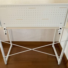 ニトリ　デスク　48cm x 95cmの画像