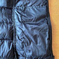 ユニクロ★ウルトラライトダウン・ベスト／レディースMの画像