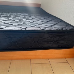 コイルマットレス　ダブルベッド　厚さ16.5cm ウレタンの画像