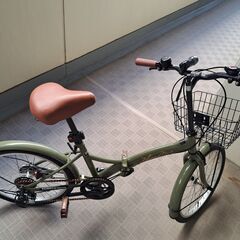 ミニベロ 20インチ シマノ 折りたたみ自転車 6段変速 フロントライト付の画像