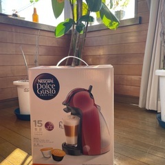 コーヒーメーカー（ネスカフェドルチェグスト）の画像