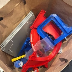 siku 駐車場　道路セットの画像