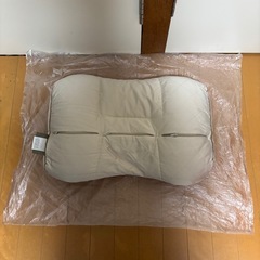 枕　中古品　使用感ありの画像