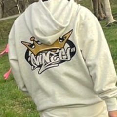 9090sパーカーの画像