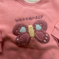 【新品　未使用】100サイズ　蝶々刺繍トレーナーとレギンス2点セットの画像
