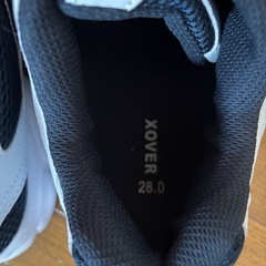 XOVER メンズスニーカー　28.0 美品の画像
