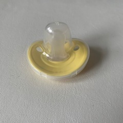 ミッキーおしゃぶりSサイズの画像