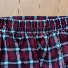 チェックスカートの画像
