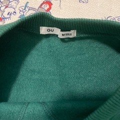 GUトレーナーM2枚の画像